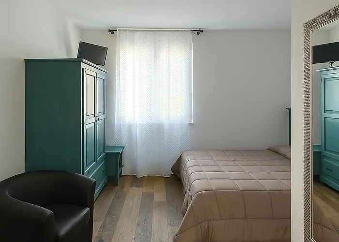 Le Belle Maison