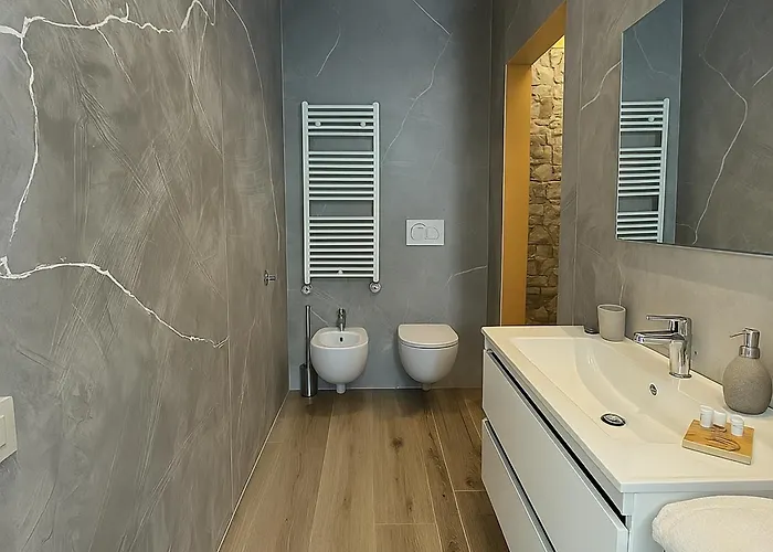 Le Belle Maison Apartament *